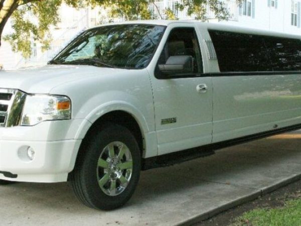 pink-expedition-limousine-4-768x398